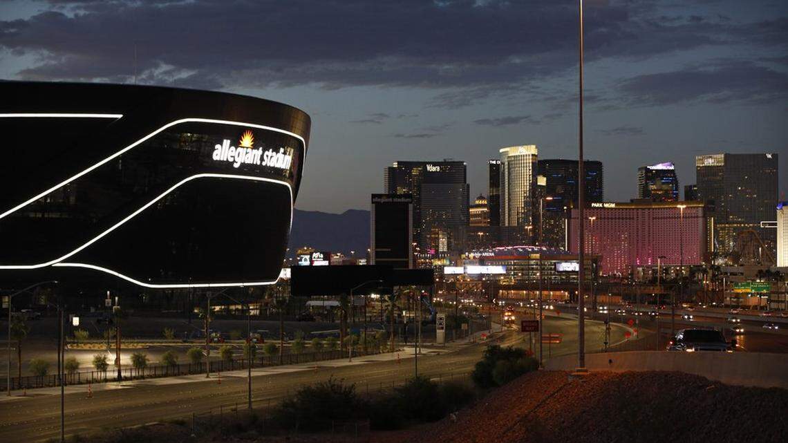 Las Vegas Raiders vs. New Orleans Saints prediction? This final score may surprise you