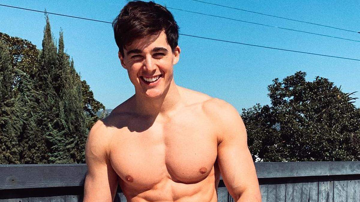 Pietro Boselli, an Italian engineer and model who’s been called the “sexiest math teacher in the world,” apparently visited Fresno this week en route to Yosemite, based on his social media postings.