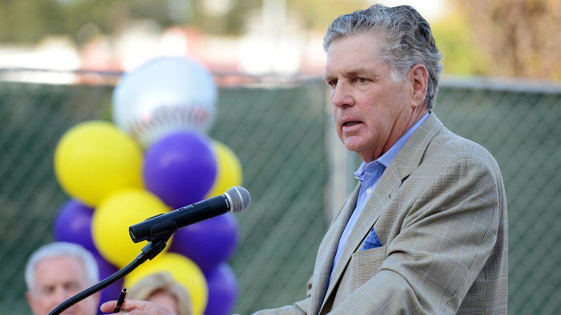 Baseball Hall of Famer Tom Seaver speaks during a ceremony to rename a section of Echo Avenue in front of his alma mater Fresno High School as “Tom Seaver Lane” in October 2013. Seaver graduated from Fresno High in 1962.