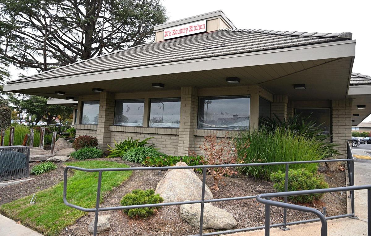The last BJ’s Kountry Kitchen located at Herndon and Cedar avenues is closed for renovation, reopening soon as The Waffle Place. Under new ownership the breakfast fare will continue but with additions like a juice bar.