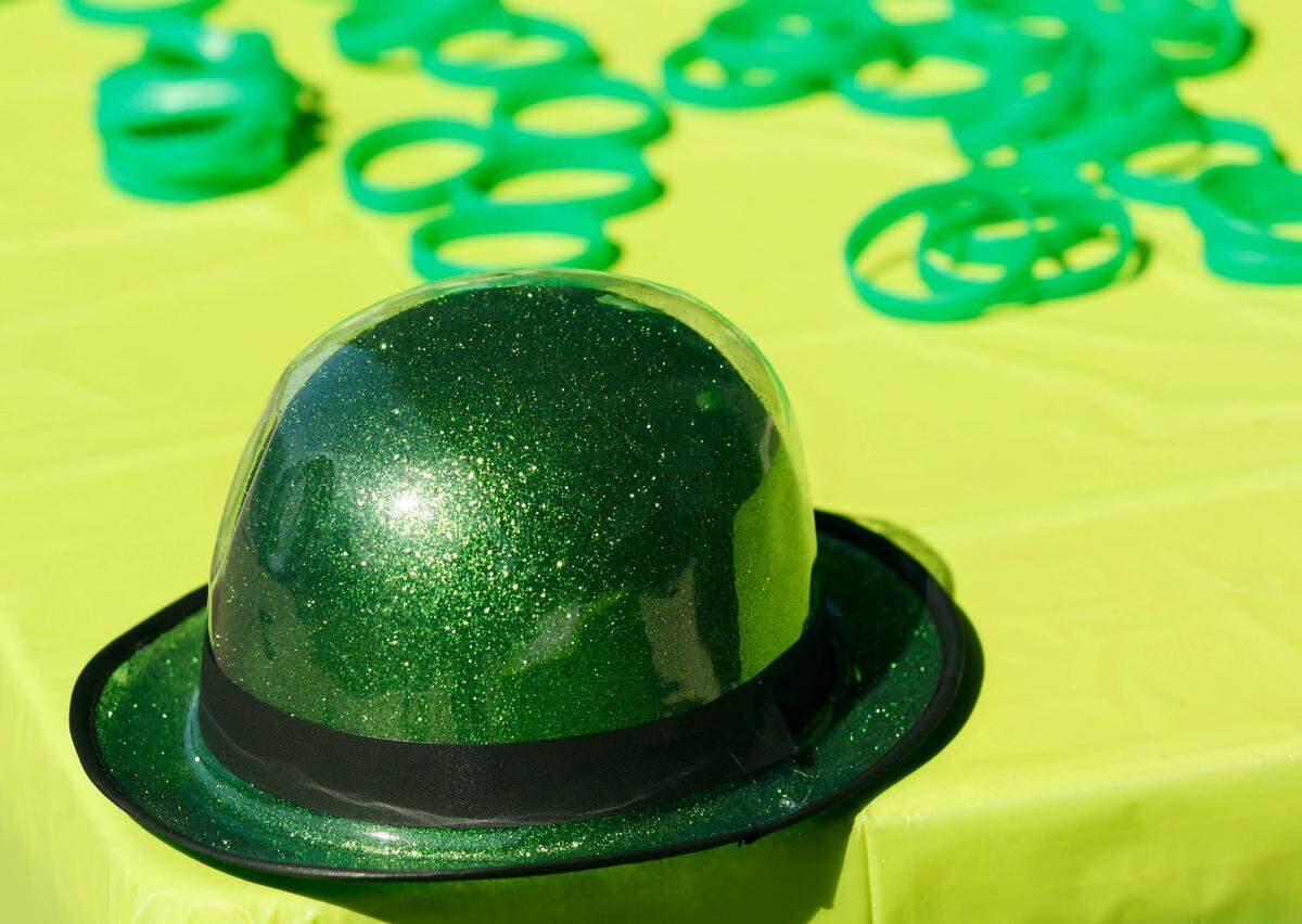 FRESNO, CA 3/17/09 MTD CEK ST. PATRICKS FSUA leprechaun hat sits on a table, Fresno is one of the best cities to celebrate St. Patrick’s Day this year. CRAIG KOHLRUSS/THE FRESNO BEE
