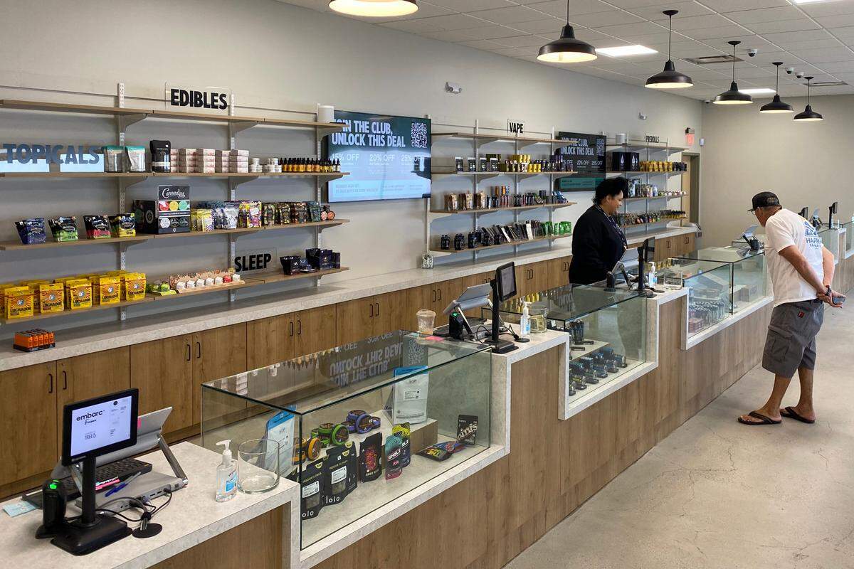Store, promoters capitalize on 4/20. What to do in Fresno, CA