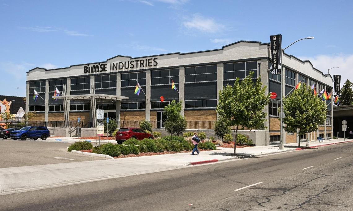 The Bitwise 41 building is located on Ventura Street near Highway 41 in downtown Fresno. Frida Cafe’s small red sign is visible on the right side.