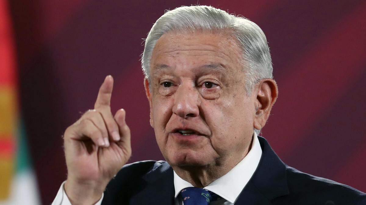 El presidente de México, Andrés Manuel López Obrador, habla durante su rueda de prensa matutina en el Palacio Nacional, en Ciudad de México.