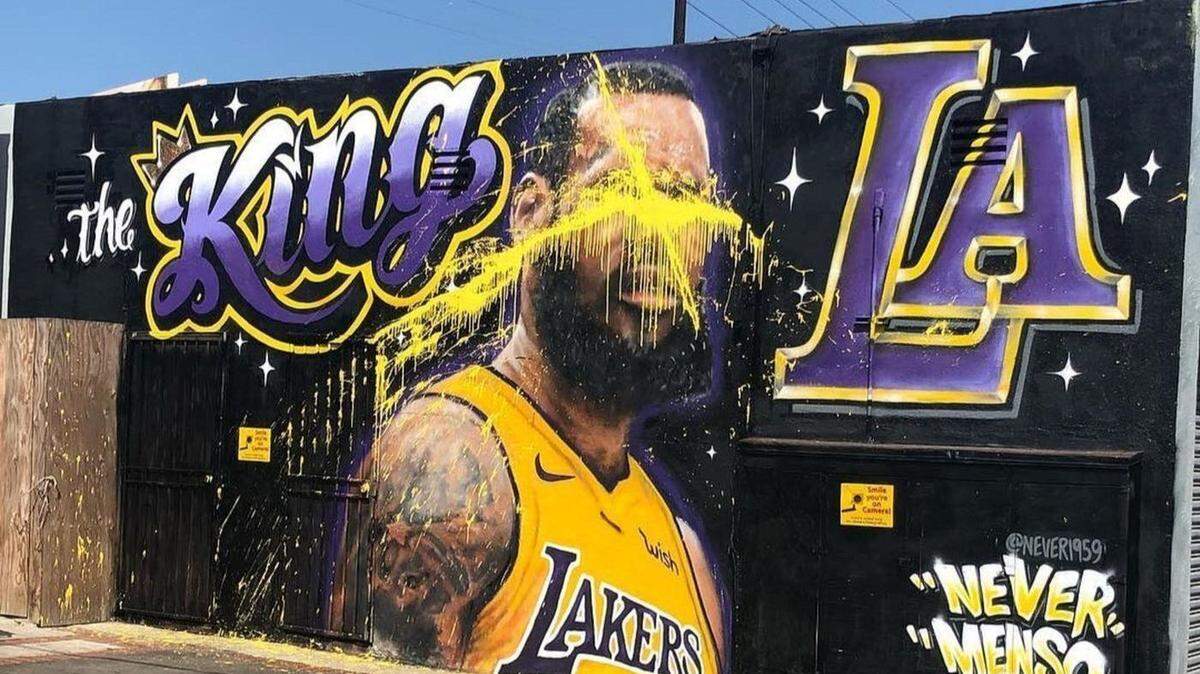A mural of new Lakers star LeBron James is defaced in Venice.