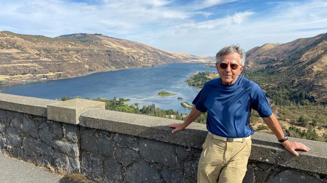 Janusz Warszawski, father of Fresno Bee columnist Marek Warszawski, poses for a photo overlooking the Columbia River Gorge from outside Mosier, Oregon, during their 2023 road trip.