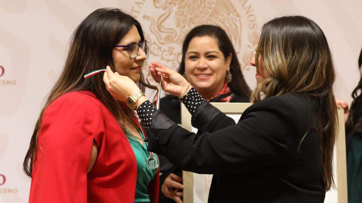 Yammilette Rodríguez&nbsp;honored with 20231 Ohtlí Award from the Consulate of México in Fresno&nbsp;on Dec. 8, 2023.