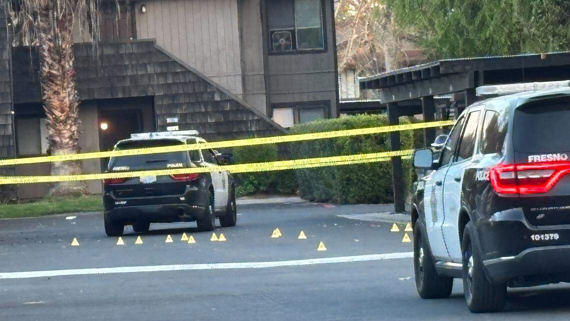Shooting at apartment complex in Fresno leaves man in critical condition, police said