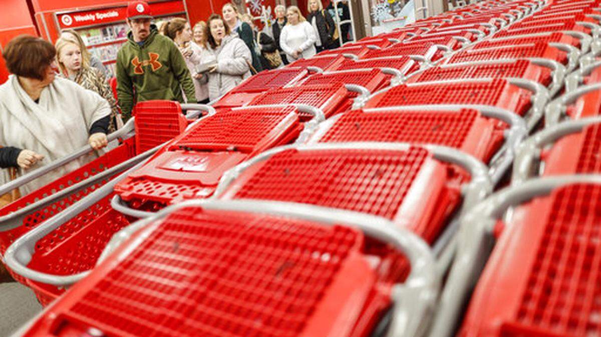 Black Friday shopping in Sacramento: See what deals these national chains are offering