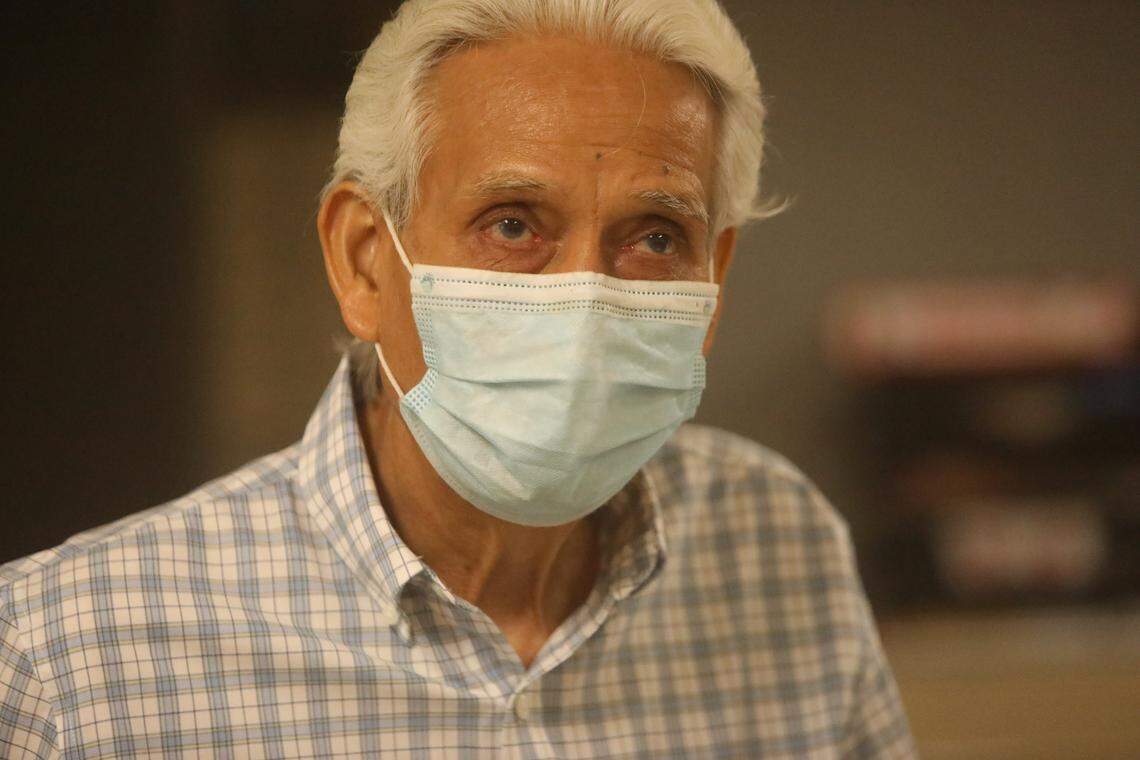 Honrado por el Valley Music Hall of Fame, Agustín Lira usa la música y el teatro para abordar problemas sociales, inspirar el cambio y enseñar a futuras generaciones en Fresno.