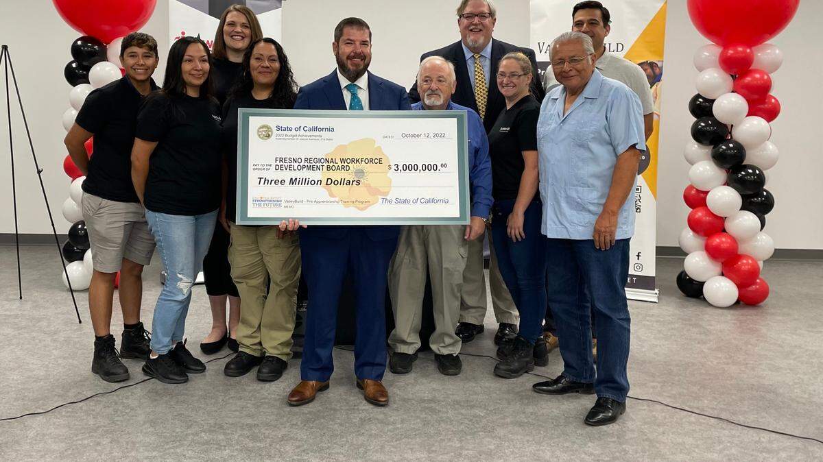 On Wednesday, California Assemblymember Joaquin Arambula, a Democrat from Fresno who represents California’s 31st district, presented a $3 million check to the Fresno Regional Workforce Development Board to support its ValleyBuild construction training programs on October 12, 2022.