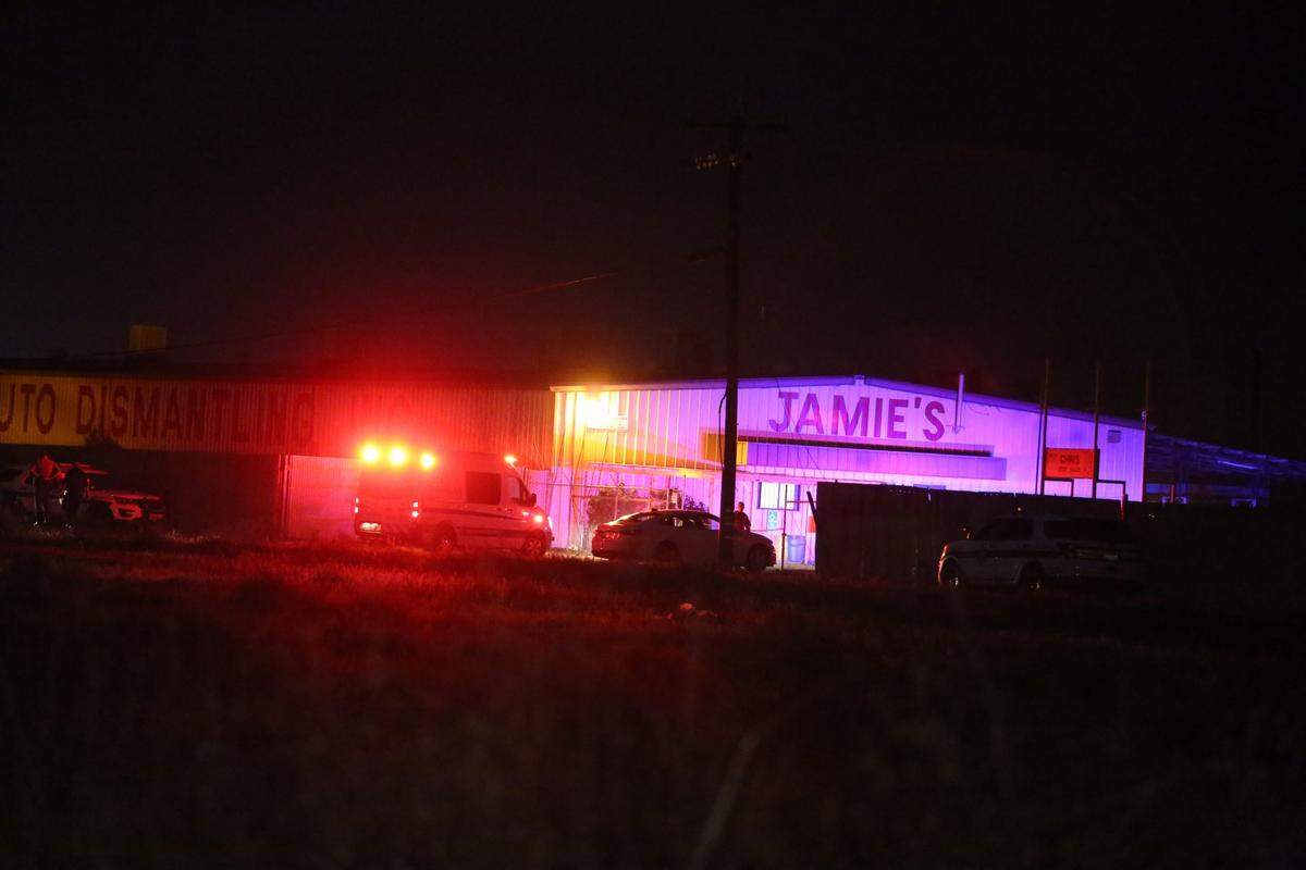 The family of a man who shot and killed in March 2020 by deputes after breaking into Jamie’s Auto Dismantling near Church and West avenues has settled a lawsuit against the Fresno County Sheriff’s Office.