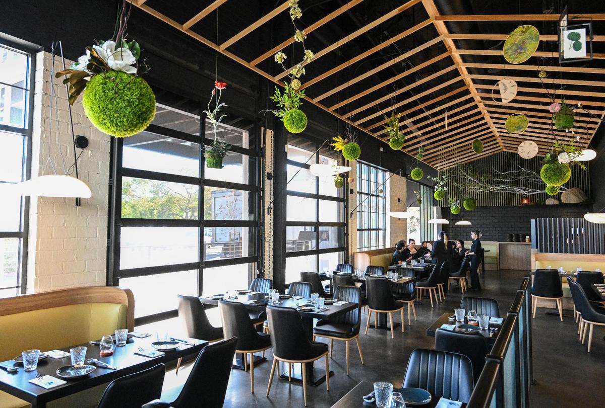 O-iza Japanese Cuisine is a new sushi and modern Japanese cuisine restaurant that opens this week in the old Brooks Burgers location in the River Park shopping center.