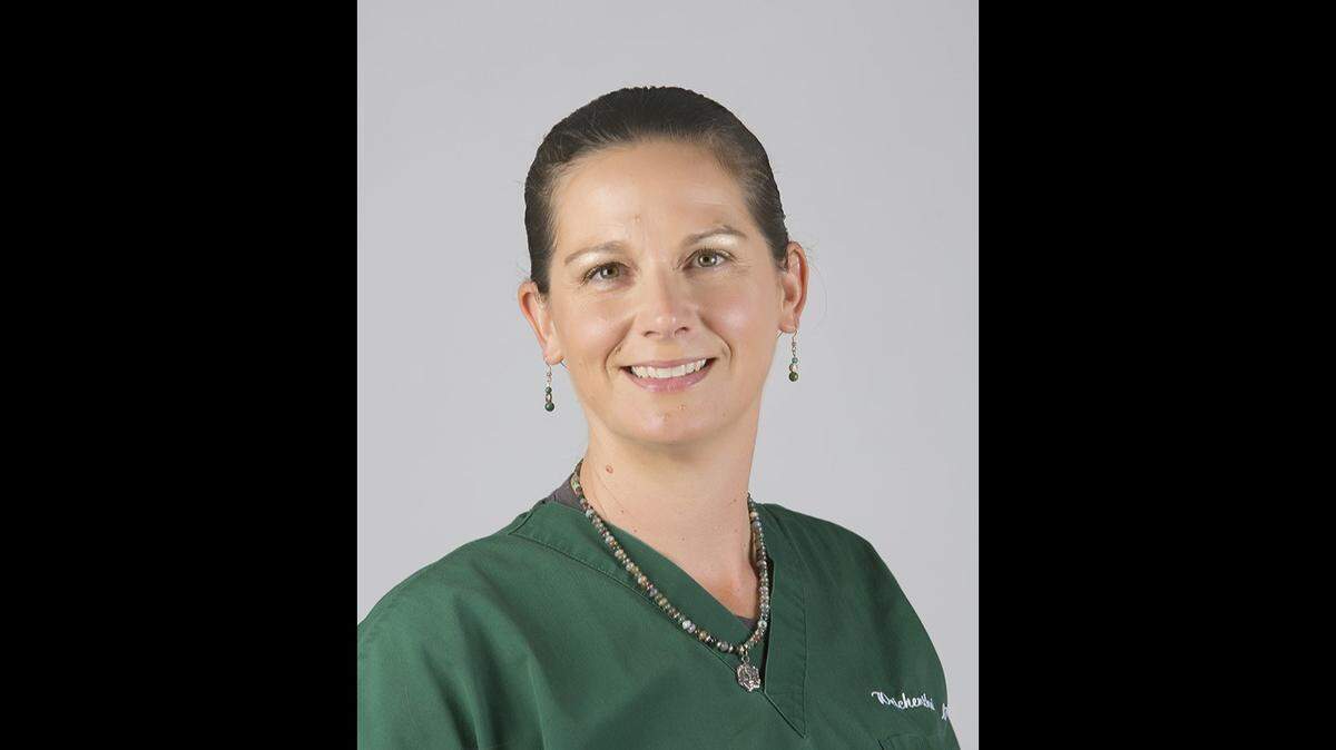 UCSF Fresno Professor Dr. Lori Weichenthal, who in November 2021 was tapped as associate dean for graduate medical education and clinical affairs, passed away on Feb. 3 after a prolonged illness, the university campus said.