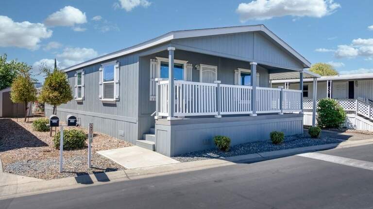 Want to get into local housing market making median Fresno salary? See the options