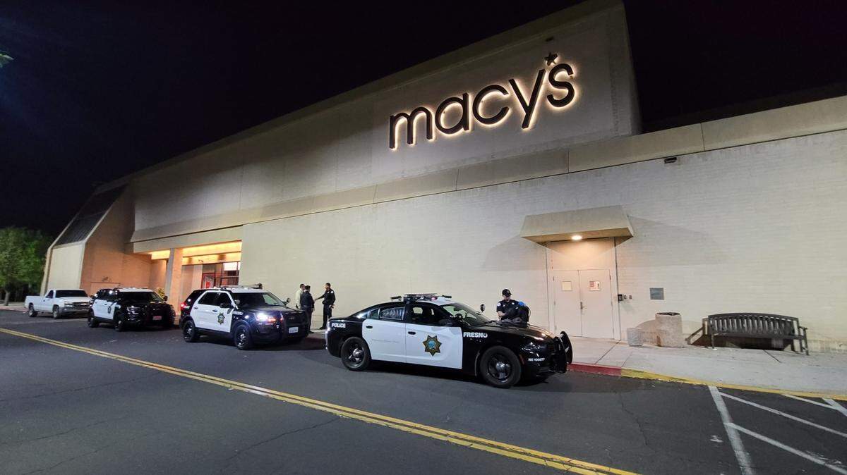 A 28-year-old man who was trying to steal several bottles of perfume ended up arrested after allegedly pepper spraying security guards at Fashion Fair Mall in Fresno, CA.