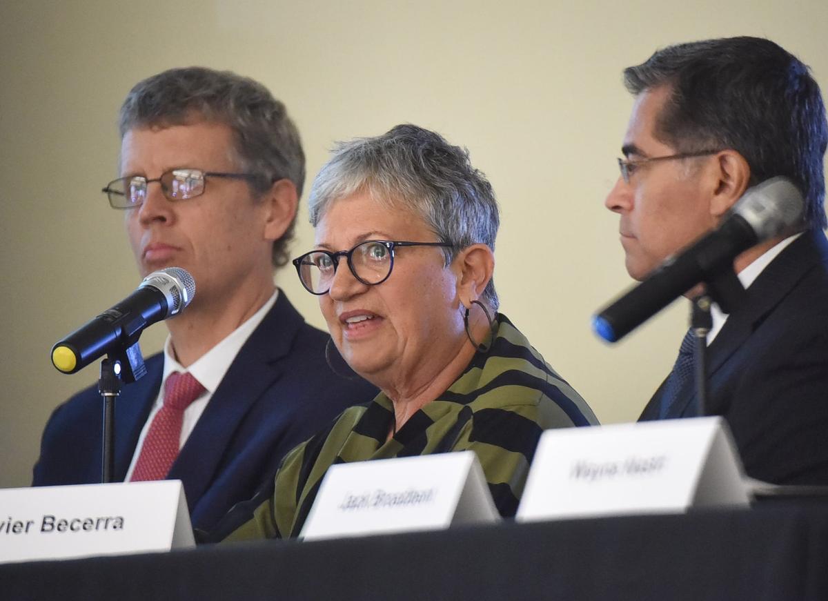 Mary Nichols, chairwoman of the California Air Resources Board, center, with Drew Bohan, executive director of California Energy Commission, left, and California Attorney General Xavier Becerra, right, during a hearing in Fresno in September on the Trump administration’s proposed relaxation of greenhouse gas rules.