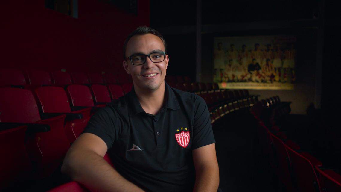 NECAXA -- "The Fighter" -- Season 1, Episode 3 (Airs Thursday, August 14) Pictured: Diego González . / NECAXA -- “The Fighter” -- Temporada 1, Episodio 3 (Se transmite el jueves 14 de agosto) En la foto: Diego González.