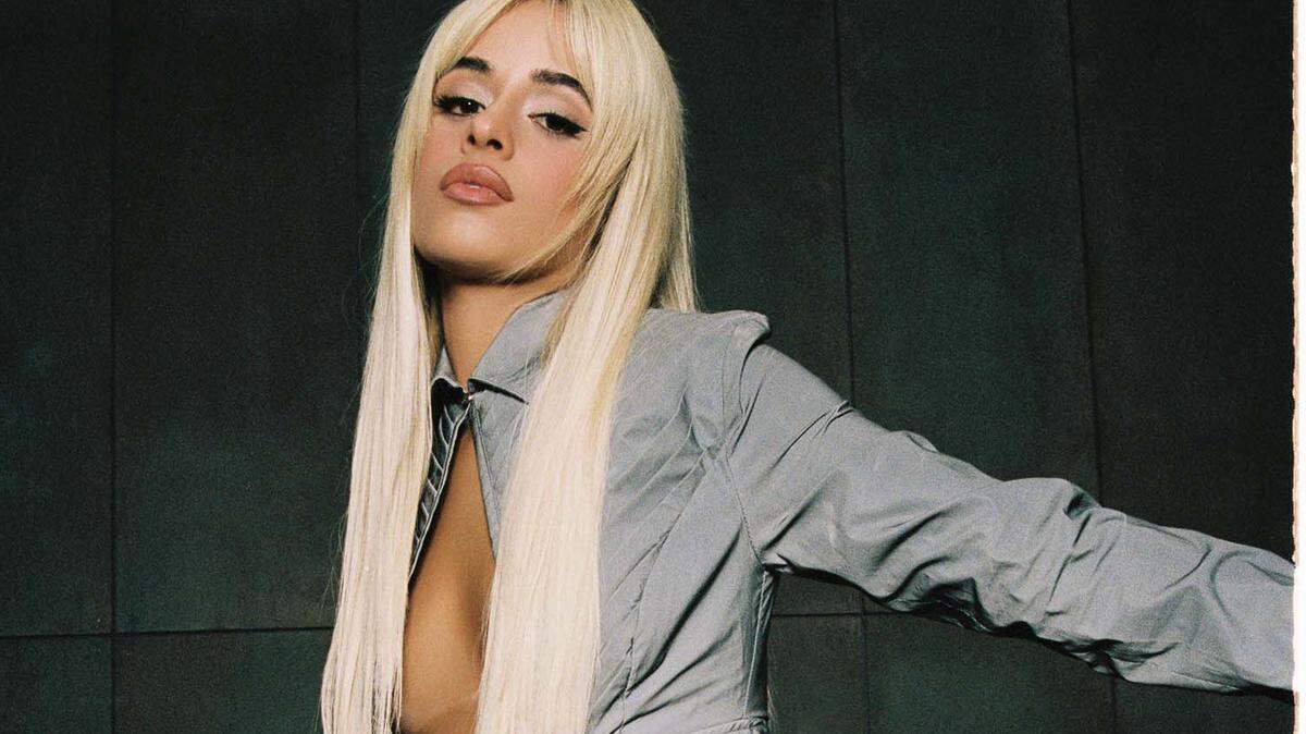 Fotografía cedida por Julian Burgueño donde aparece la cantante cubano estadounidense Camila Cabello quien se reinventa en ‘C’XOXO’, un álbum que va del hyperpop al R&B y estará disponible en las plataformas a primera hora del 28 de junio. Con evidentes influencias de artistas como Charlie XCX y Rosalía, Camila Cabello presenta su cuarto disco de estudio ‘C’XOXO’, un material en el que habla sobre la sensualidad, la última etapa de sus veintes y relaciones amorosas.