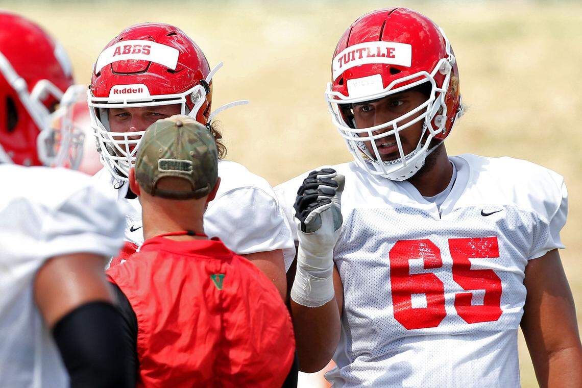 Fresno State right tackle Syrus Tuitele (65) was a second-team All-Mountain West pick.