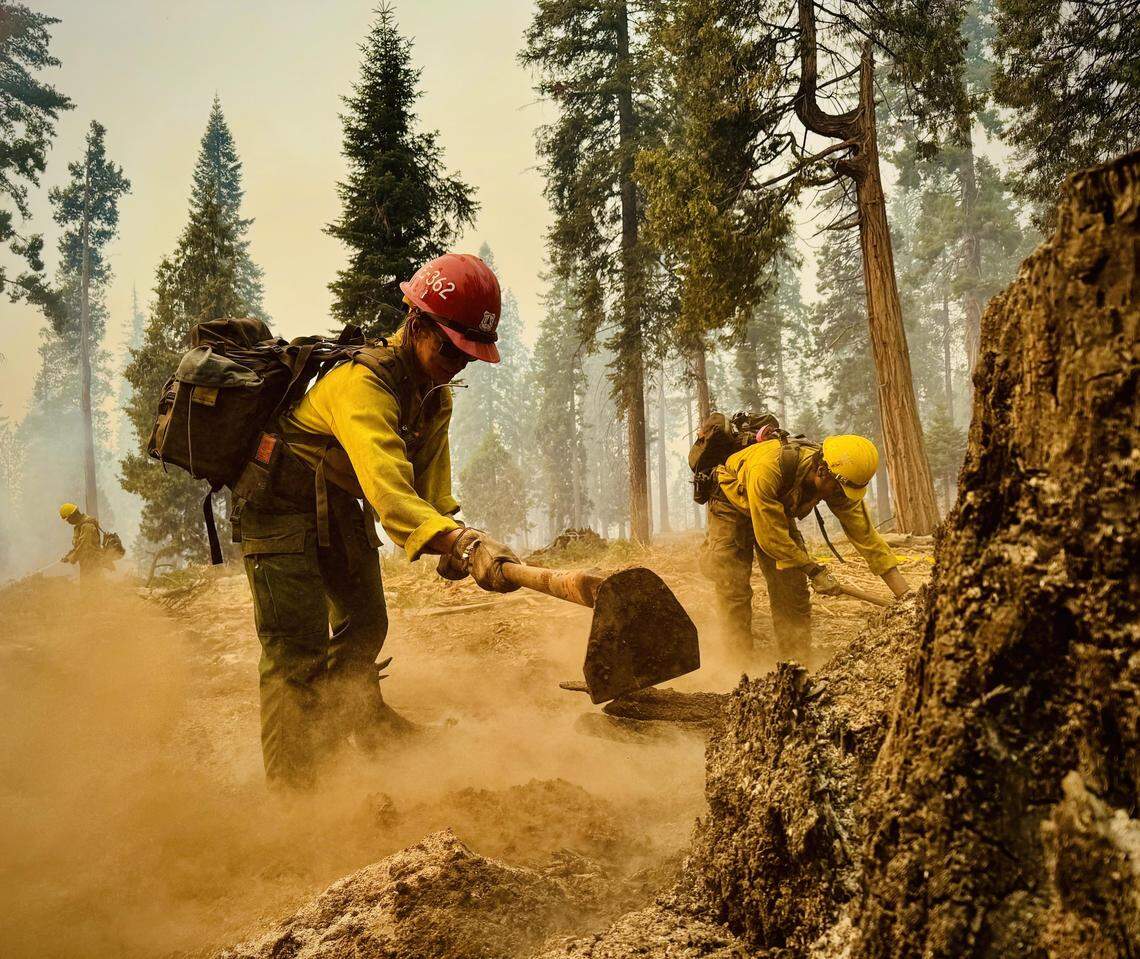 The Garnet Fire, which has been burning since Aug. 24, reached 89% containment and its size limited to 60,263 acres as of Thursday morning, according to Cal Fire. The U.S. Forest Service-Sierra National Forest reported that no Giants Sequoias have been destroyed. And with rain expected to pour in the area, fire crews were working to take advantage of Mother Nature’s help.