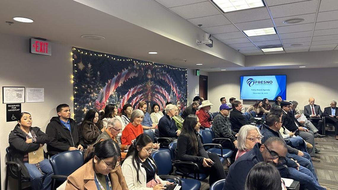 Los alcaldes del Condado de Fresno aprueban el plan de gastos final en el intento de renovar el impuesto vial. Ver detalles