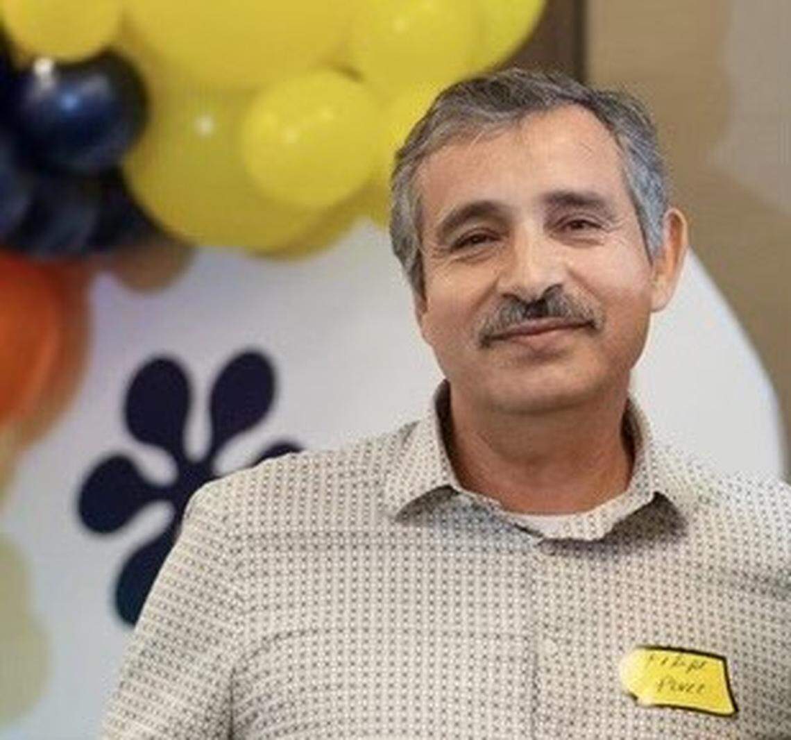 El ex alcalde de Firebaugh y actual miembro del concejo, Felipe Pérez, planea postularse para el escaño del distrito uno.