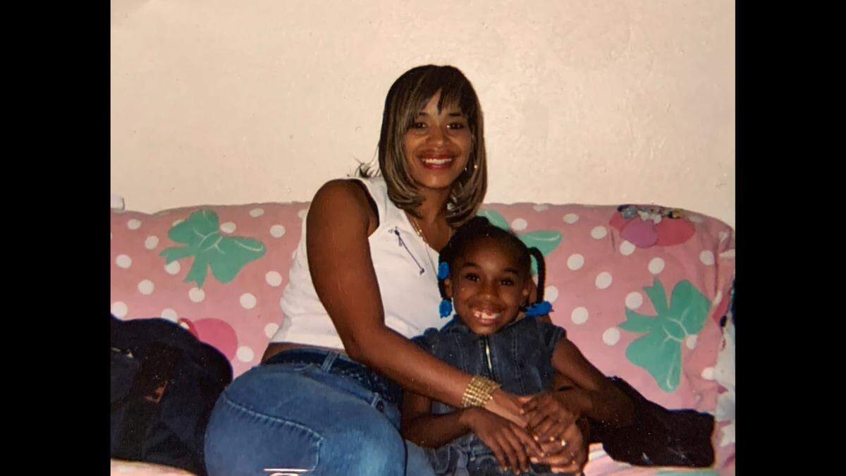 Lavonda Mosley and her youngest daughter Inez Hill