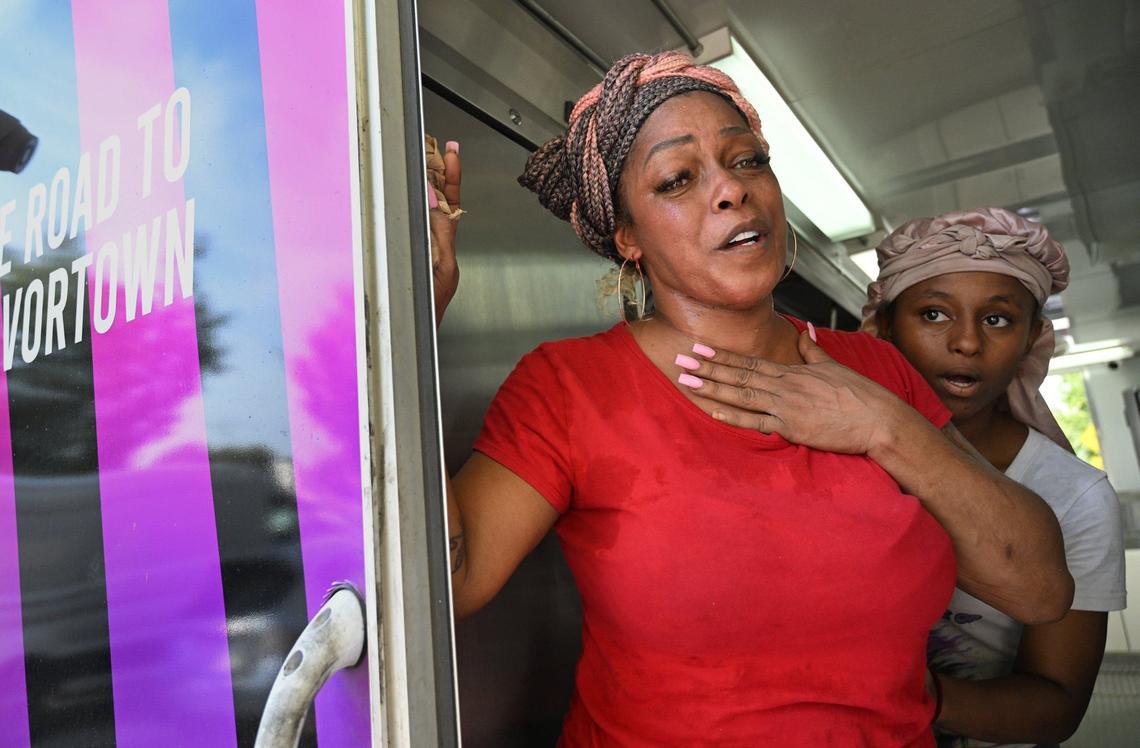 Working from a food truck parked along Fulton Street, Angela Burrise of Angela’s Taste of Soul Food With a Twist said she was unaware of the city’s decision to prohibit vendors during ArtHop Thursday evening, Aug. 1, 2024 in downtown Fresno. Burrise was selling food but said she was not approached by city staff to close.