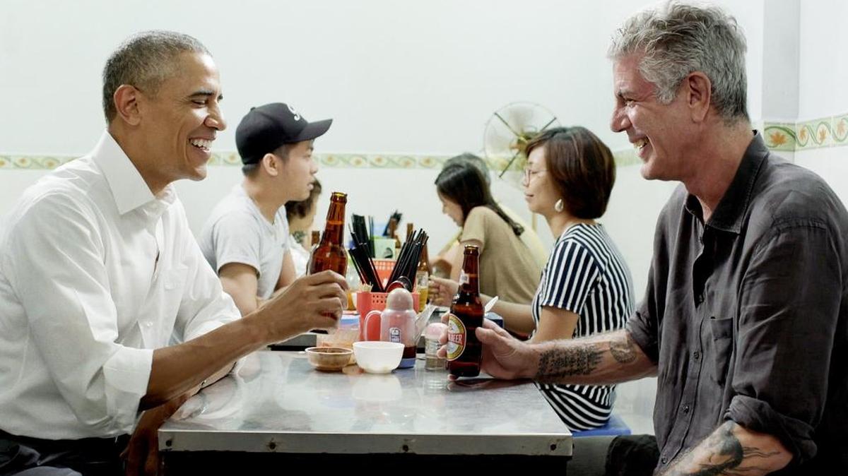 The season premiere of Anthony Bourdain’s “Parts Unknown” show on CNN features a meet-up with President Obama over beer and bun cha in Hanoi.