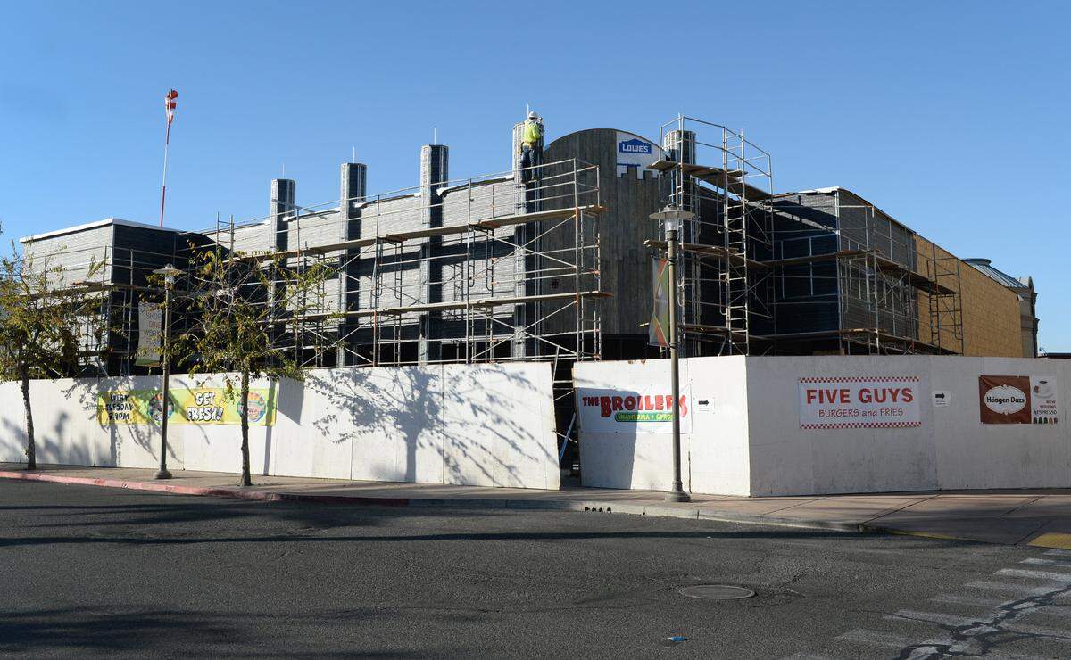 JPot, an Asian hot pot restaurant by the owner of Hino Oishi at Campus Pointe, is in the works inside the former World Sports Cafe at River Park.