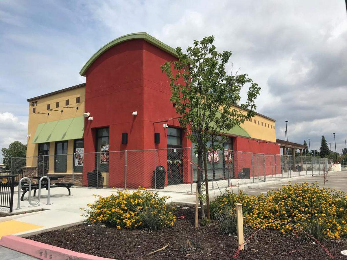 The former Del Taco on Kings Canyon Road in Fresno will be turned into an Ono Hawaiian BBQ.