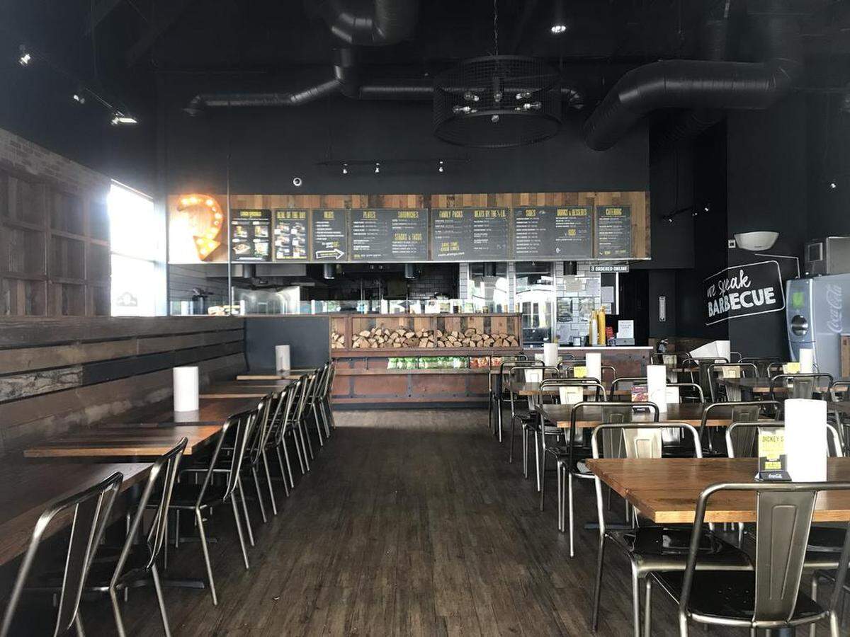The Dickey’s on Blackstone Avenue near Bullard Avenue in front of Target has closed. The restaurant was evicted.