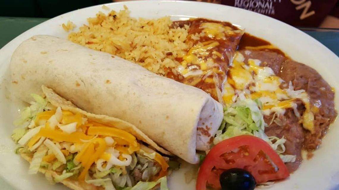 Toledo's Mexican Restaurant se remonta décadas atrás, con varios restaurantes a lo largo de los años.