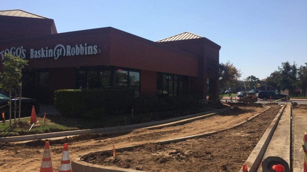 Starbucks is returning to the same spot it left in 2009 near TOGO’S/Baskin-Robbins at Marks and Herndon avenues and adding a drive-thru.
