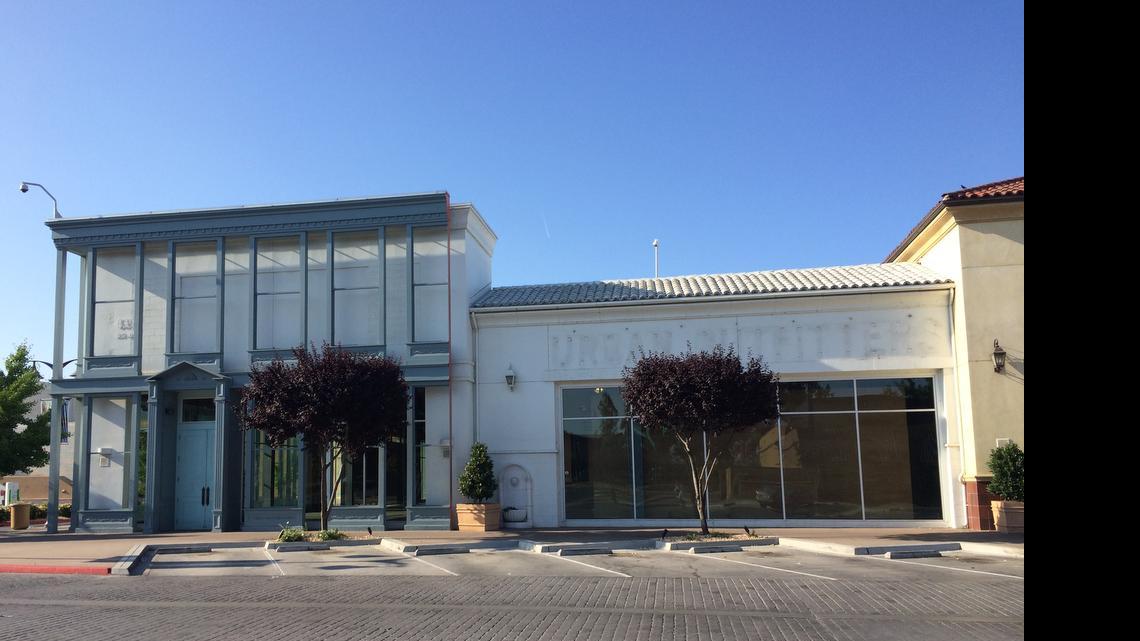 
Urban Outfitters at Fashion Fair closed quietly several weeks ago. Competition from lower-priced and trendier retailers played a role, experts say.
