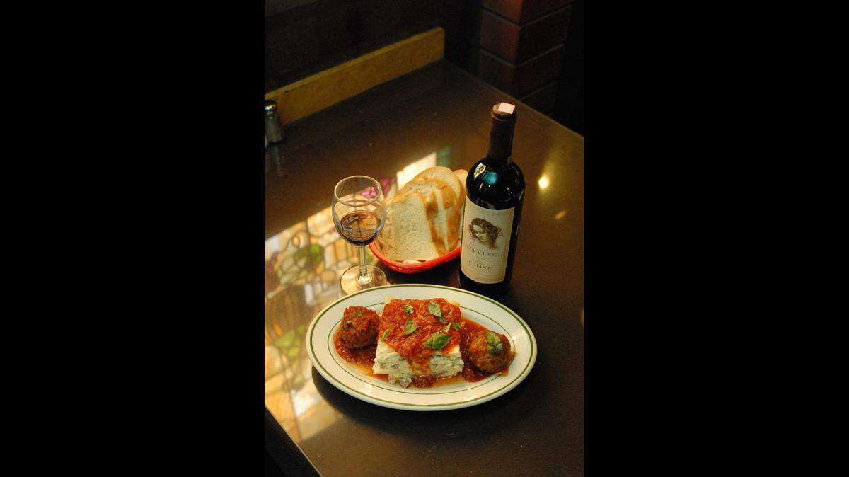 The DiCicco's Italian Restaurant at Blackstone and Barstow avenues has closed. The restaurants are known for their family friendly, affordable dining.