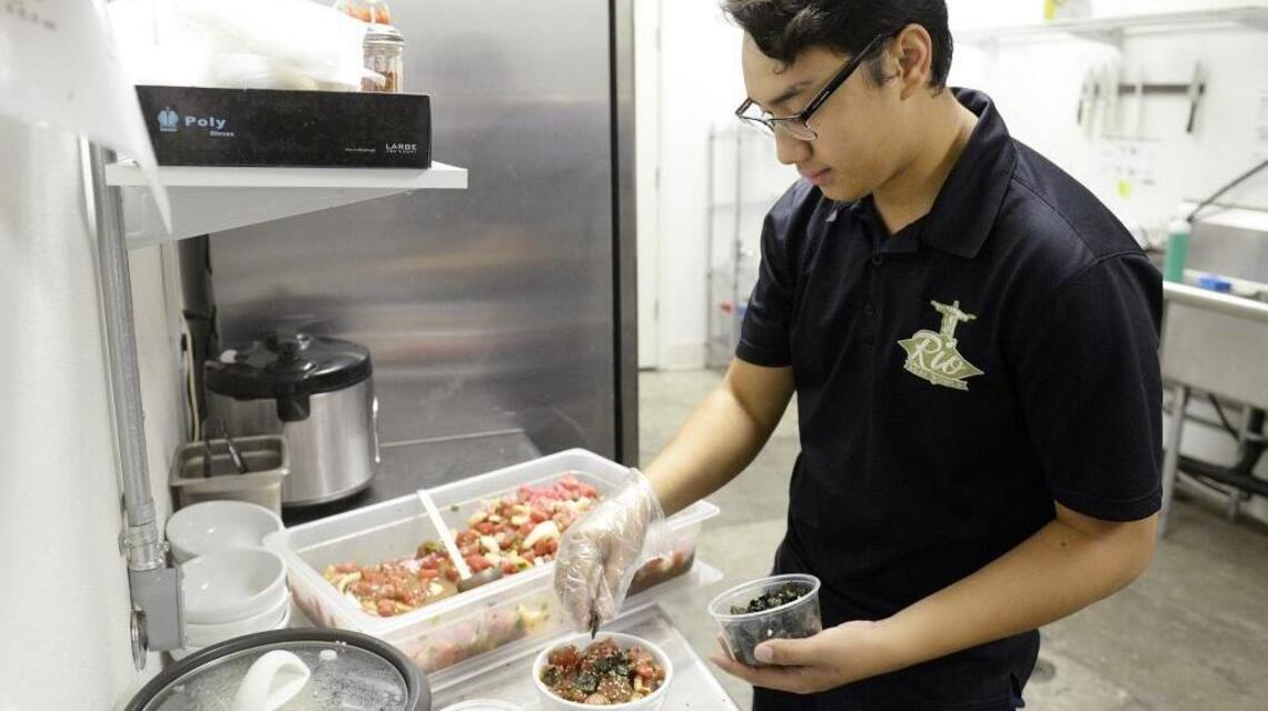 Rio Acai Bowl shops staying open in Fresno, Madera, despite social media confusion