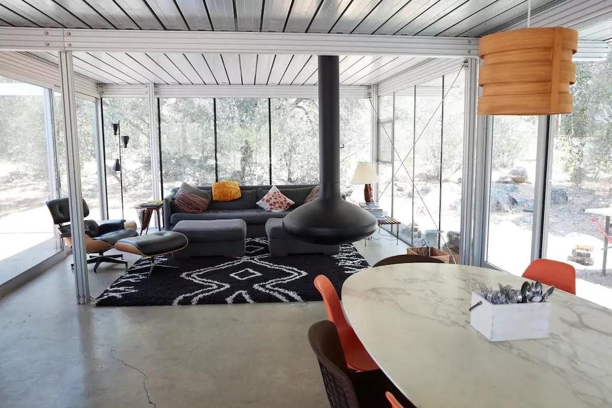 Glass House, Three Rivers