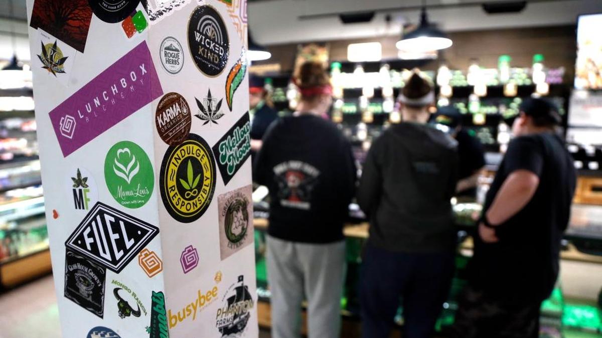 Smart Money columnist Barry Ritholtz ponders the possibilities of investing in retail marijuana. Today’s landscape is a lot like what you might’ve found in the years immediately preceding the repeal of Prohibition.