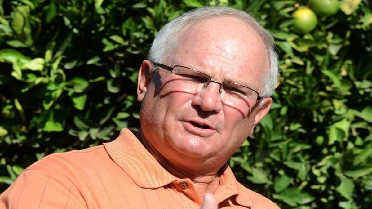 Joel Nelsen, president of the Exeter-based California Citrus Mutual, said state regulators want to apply a “broad-brush approach” that he called unfair. Alternative pesticides exist, but Nelsen said they’re not as effective and are more expensive.