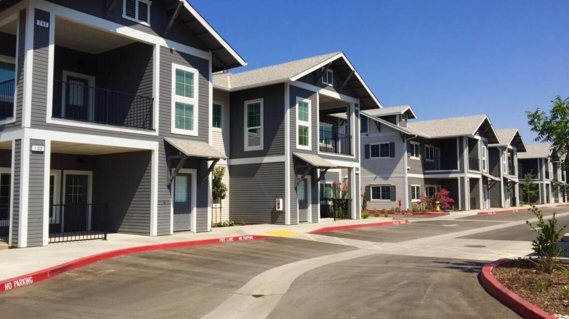 Harbor Pointe Apartments opens in Clovis