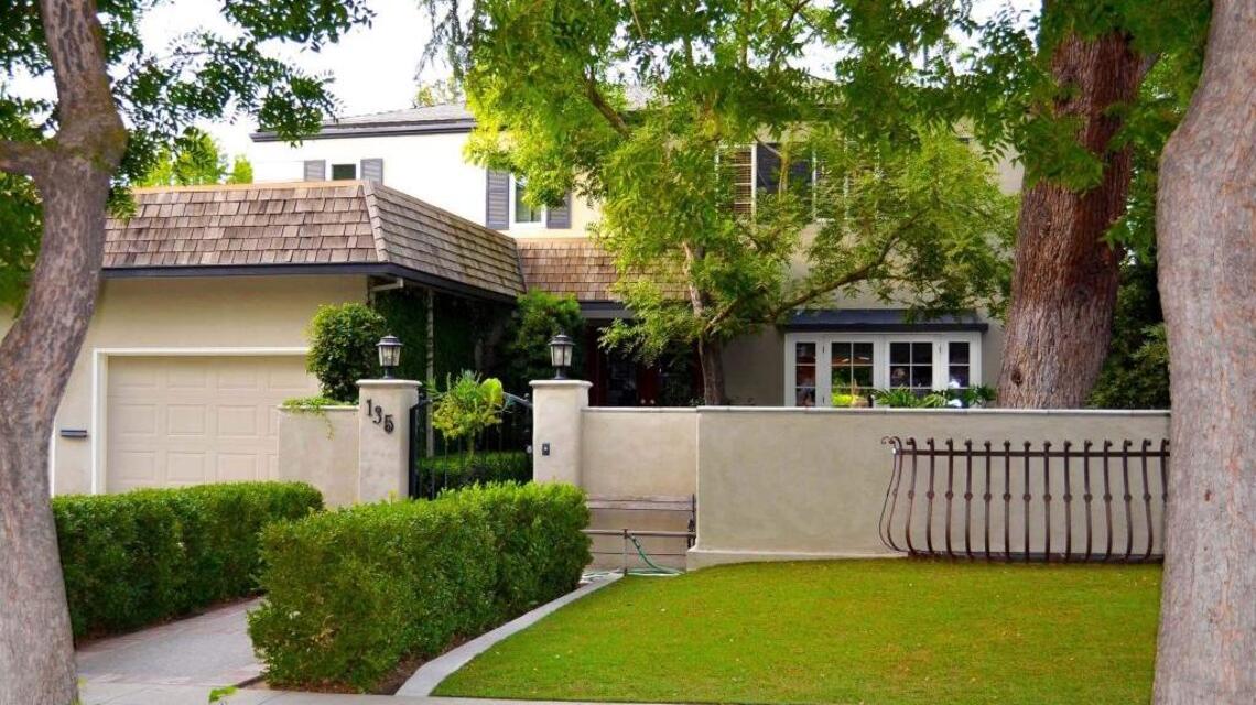 Step inside Fresno High homes during annual holiday tour