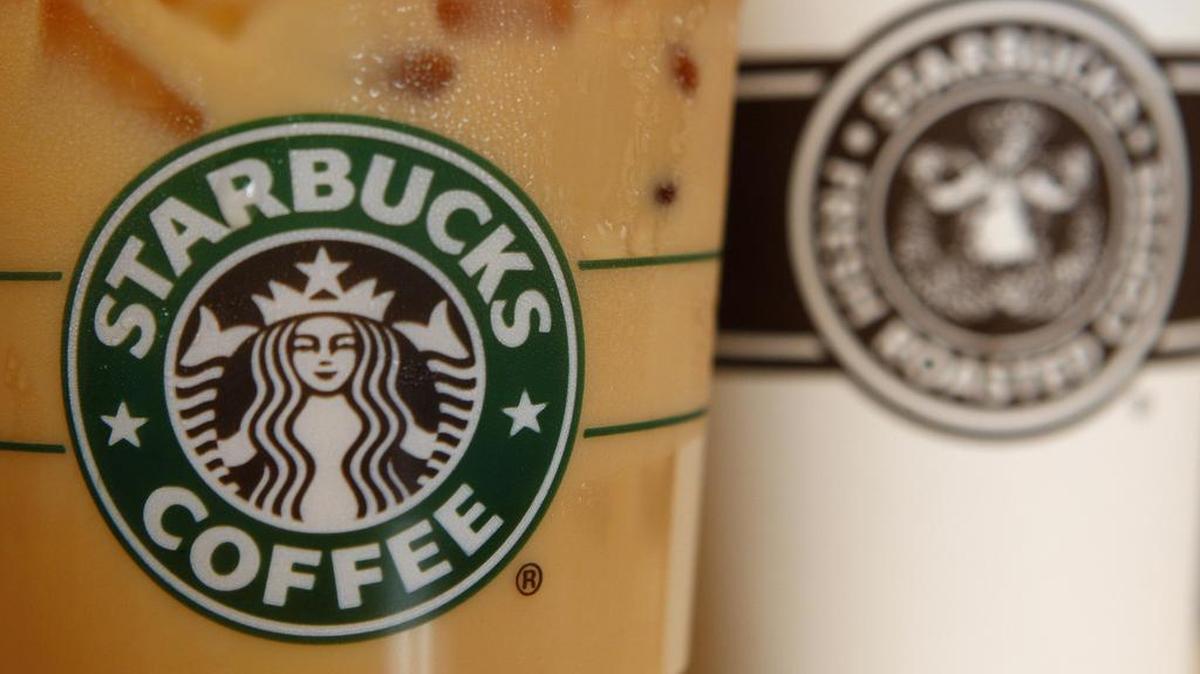 Starbucks has closed one of its two River Park locations in Fresno. 