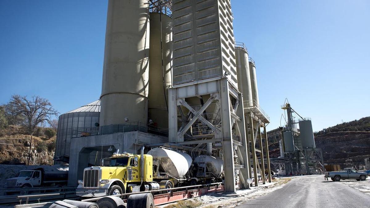 A truck is filled with dolomite at Blue Mountain Minerals in Columbia on Saturday, Oct. 29, 2015.