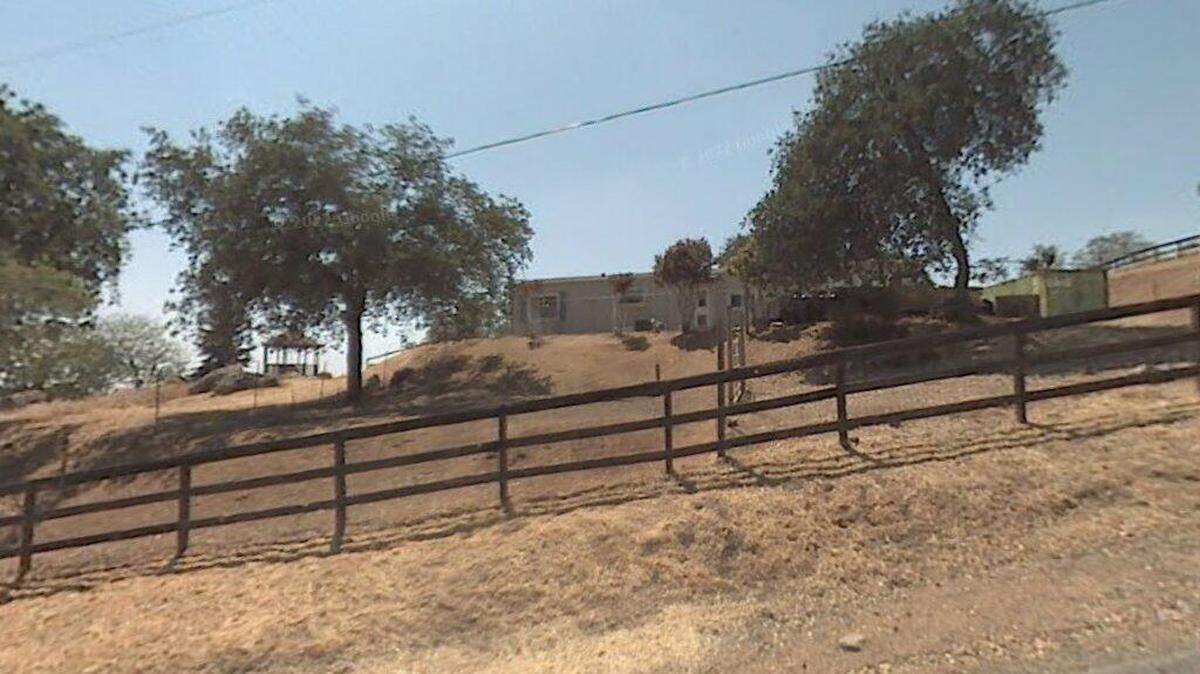 House on 46000 block of Longview Road