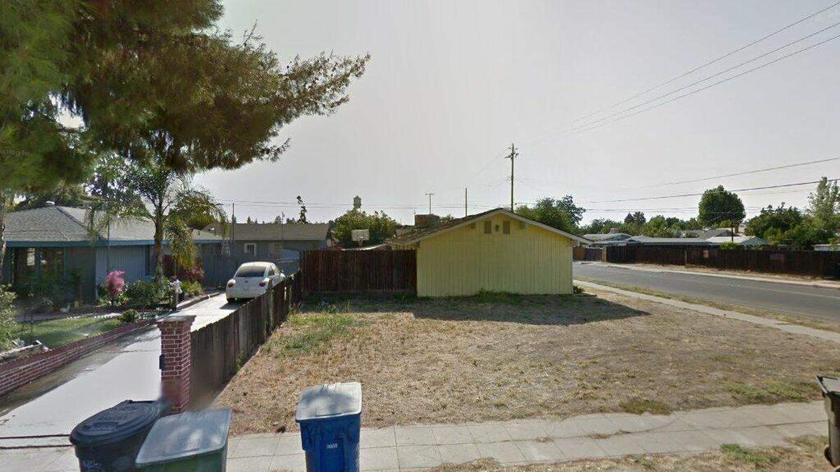 House on 900 block of West Avenue