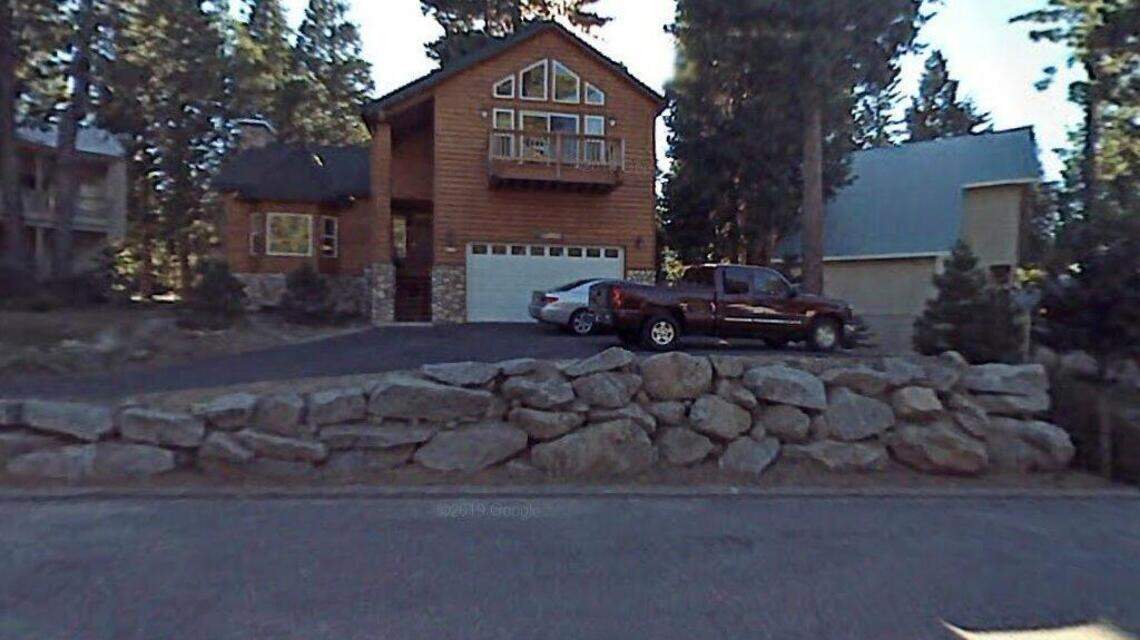 Read more about a 3-bedroom house that sold in Shaver Lake. It went for $880,000.