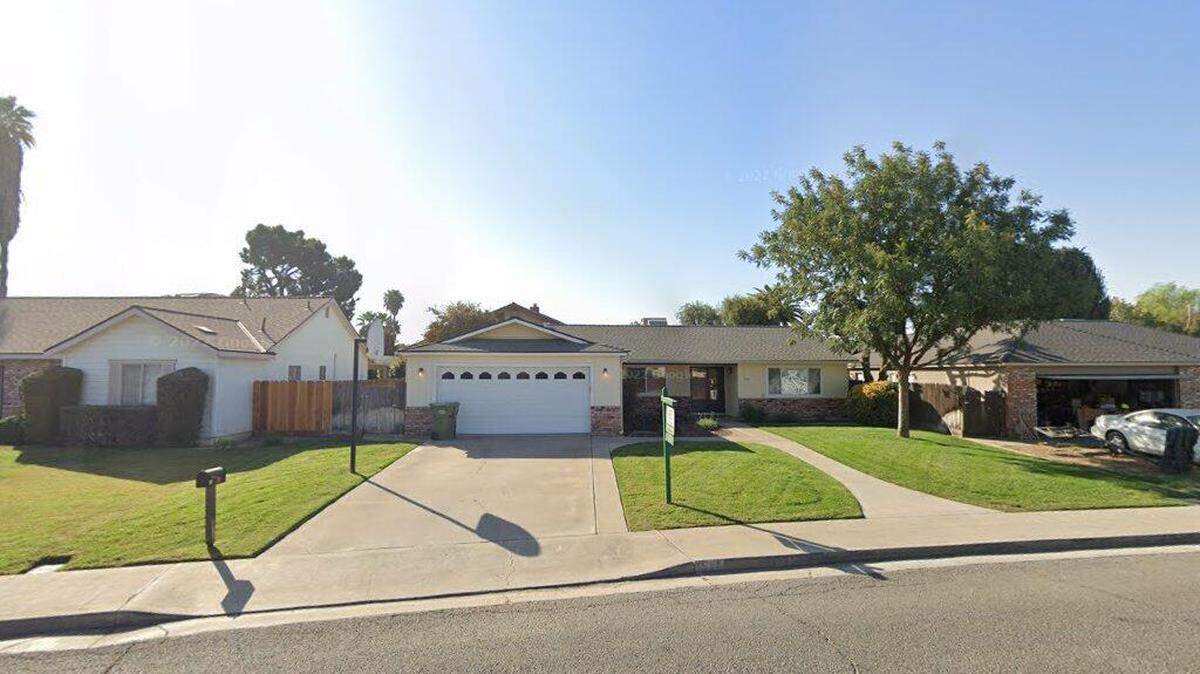 House on 500 block of East Hazelwood Drive