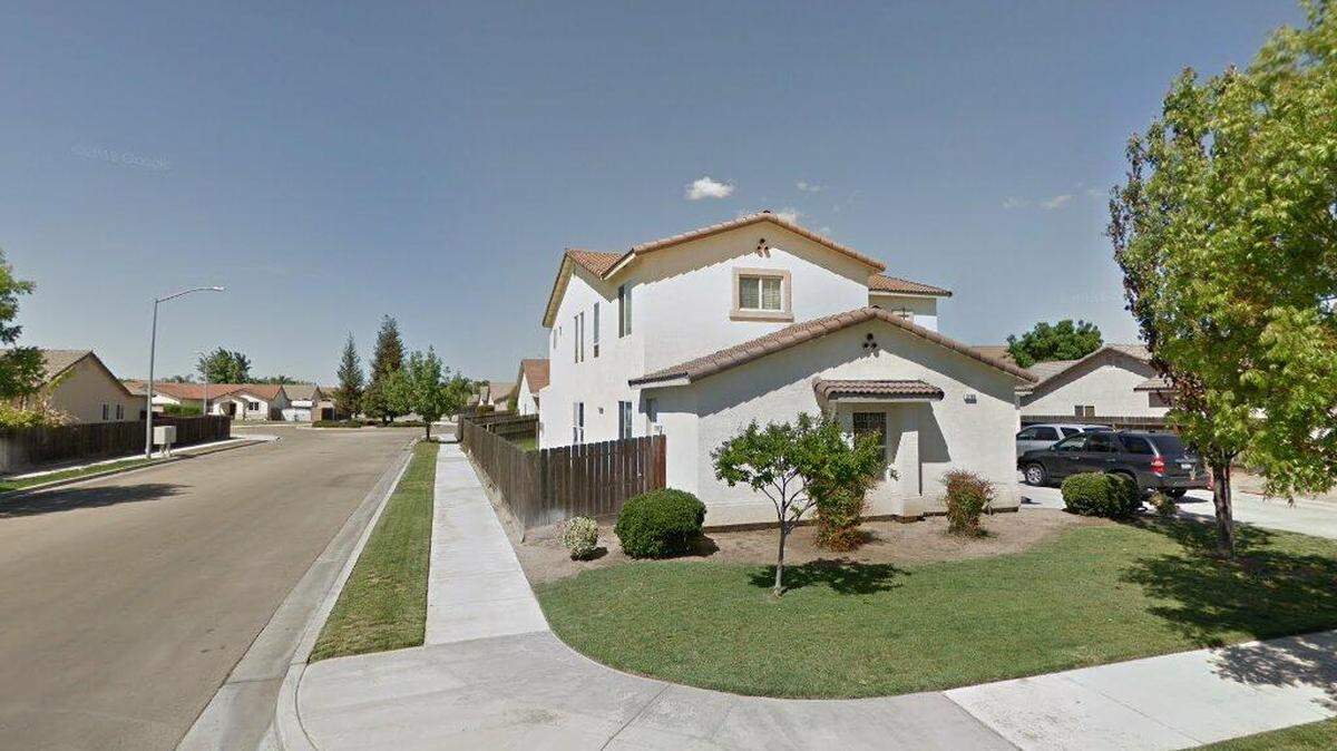 House on 2700 block of Gloria Avenue